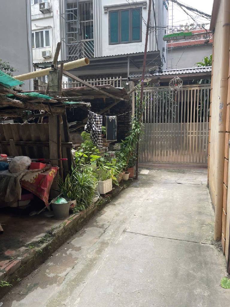 BÁN ĐẤT TẠI ĐƯỜNG AN DƯƠNG VƯƠNG - ĐÔNG NGẠC – 3 THOÁNG, Ô TÔ CÁCH 10M.